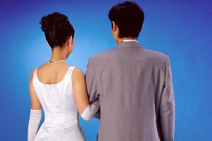 サムシングブルーアイテール結婚指輪